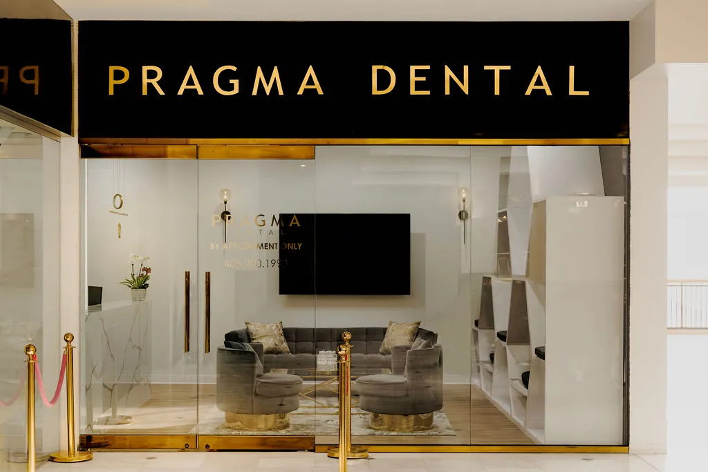 Pragma Dental Front Office Exterior Entrance